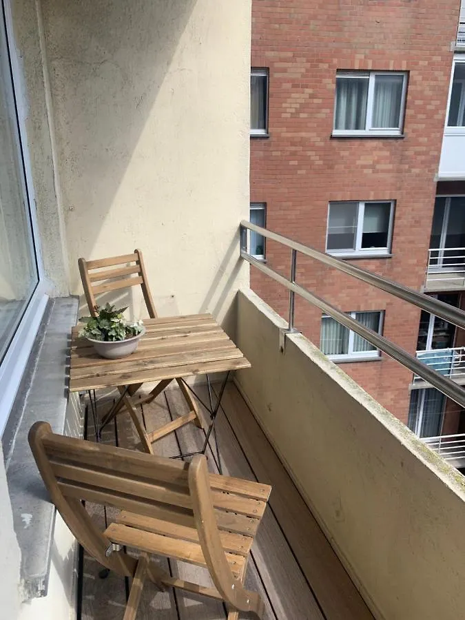 Oskar Luxe Appartement Op Zeedijk Met Zeezicht Oostende Belçika