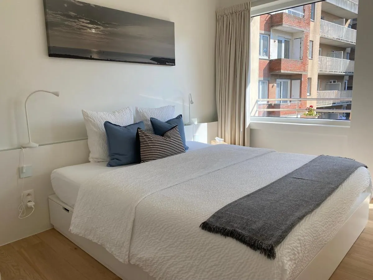 Oskar Luxe Appartement Op Zeedijk Met Zeezicht Oostende Belçika