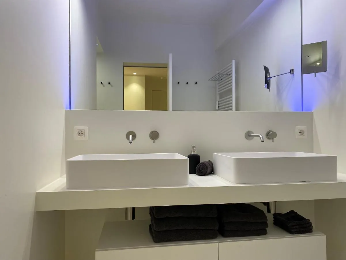 Oskar Luxe Appartement Op Zeedijk Met Zeezicht Oostende Daire